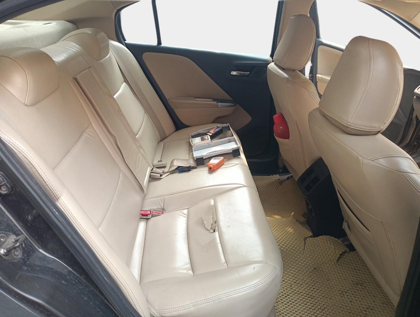 2016 Honda City 1.5L I-DTEC VX, Diesel, Manual, 83,232 km, interior