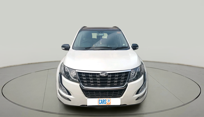 2017 Mahindra XUV500 W10 1.99, Diesel, Manual, 68,531 km, exterior