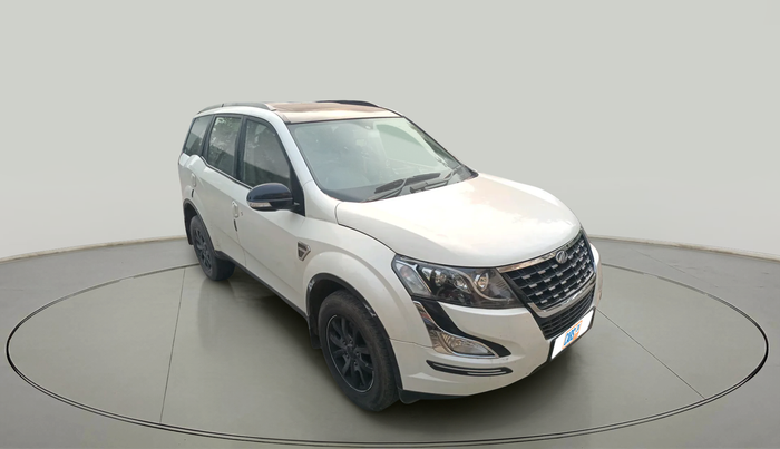 2017 Mahindra XUV500 W10 1.99, Diesel, Manual, 68,531 km, exterior