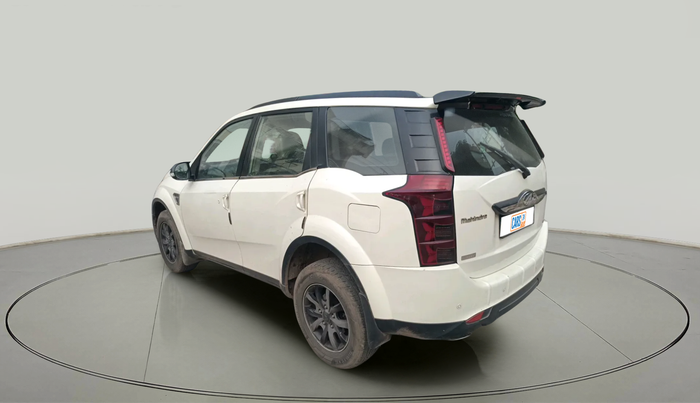 2017 Mahindra XUV500 W10 1.99, Diesel, Manual, 68,531 km, exterior