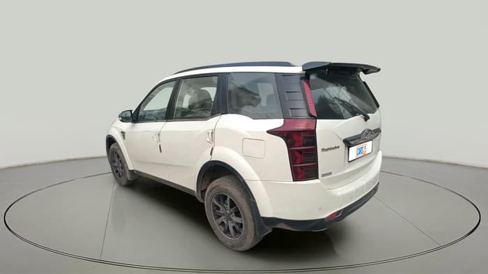 2017 Mahindra XUV500 W10 1.99, Diesel, Manual, 68,531 km, exterior