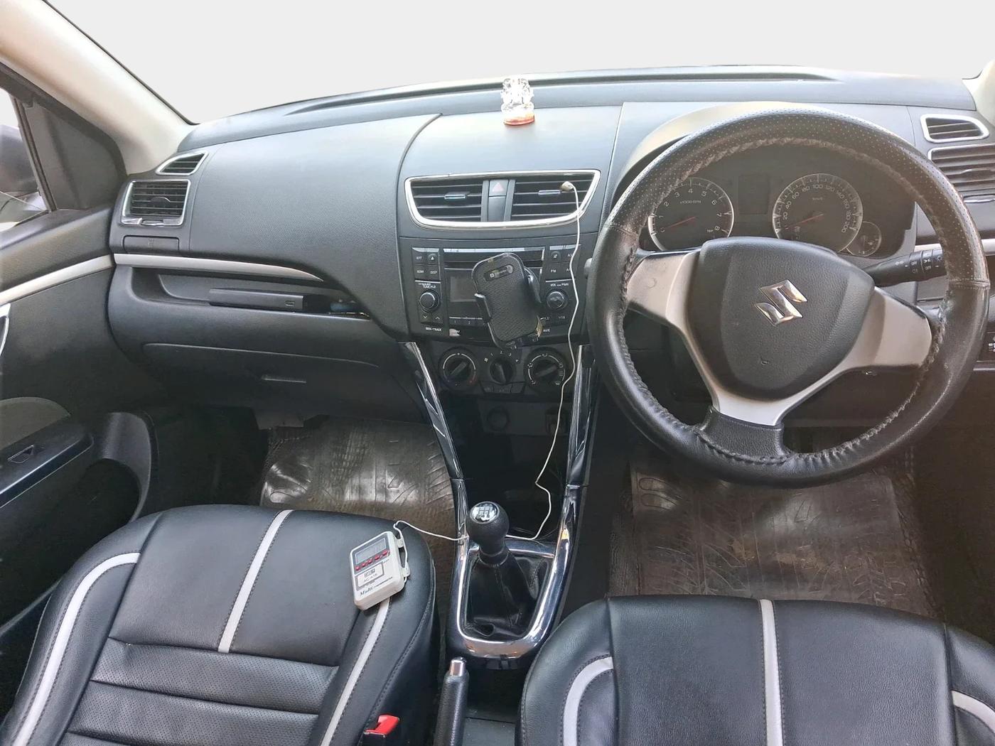 2016 Maruti Swift VXI, Petrol, Manual, 65,980 km, interior