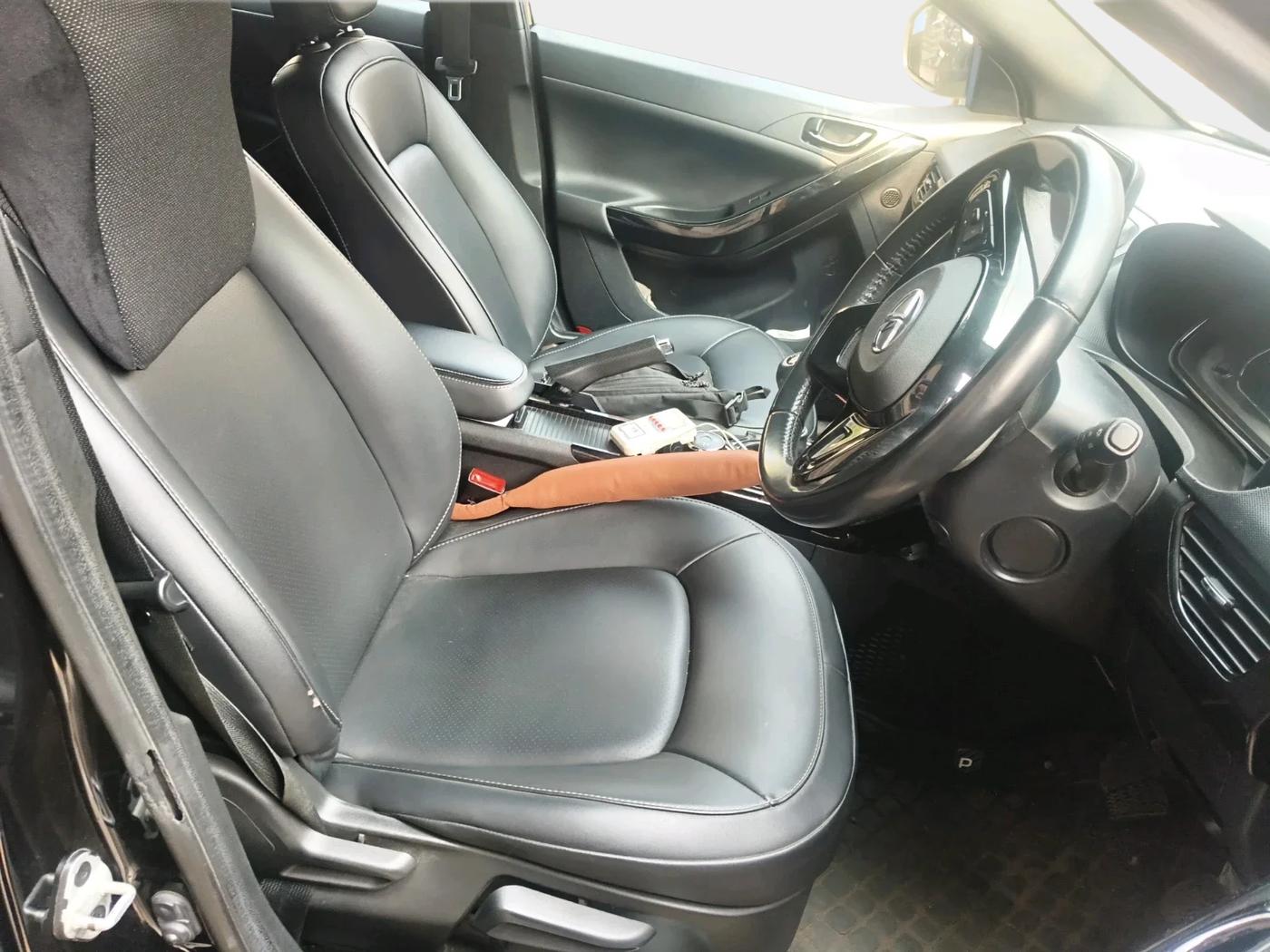 2022 Tata NEXON XZ PLUS DIESEL DARK EDITION, Diesel, Manual, 74,000 km, interior