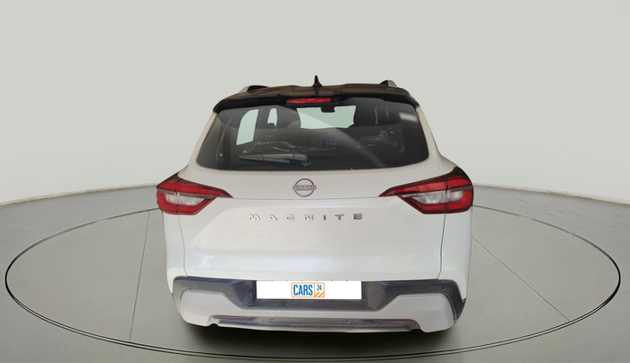 2024 Nissan MAGNITE N-Connecta B4D 1.0 Petrol MT Dual Tone, Petrol, Manual, 2,300 km, exterior