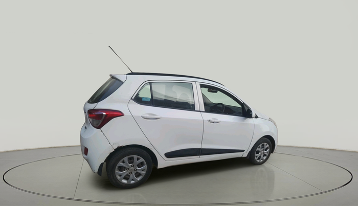 2015 Hyundai Grand i10 SPORTZ 1.2 KAPPA VTVT, Petrol, Manual, 1,02,721 km, exterior