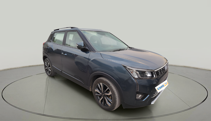 2021 Mahindra XUV300 W8 (O) 1.2 PETROL, Petrol, Manual, 21,000 km, exterior