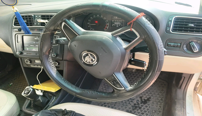 2017 Skoda Rapid STYLE 1.5 TDI, Diesel, Manual, 1,65,222 km, interior