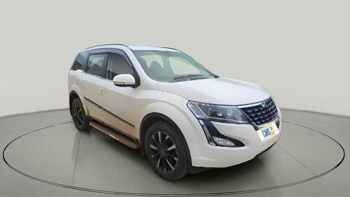 2018 Mahindra XUV500 W11, Diesel, Manual, 1,45,320 km, exterior