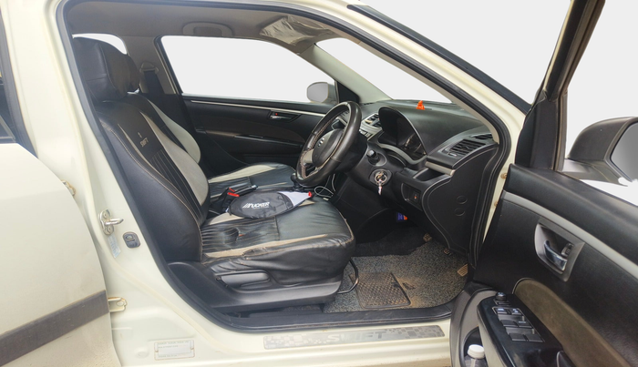 2015 Maruti Swift VDI, Diesel, Manual, 1,28,771 km, interior