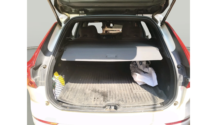 2025 Volvo XC 60 B5 Ultra, Petrol, Automatic, 25,148 km, exterior