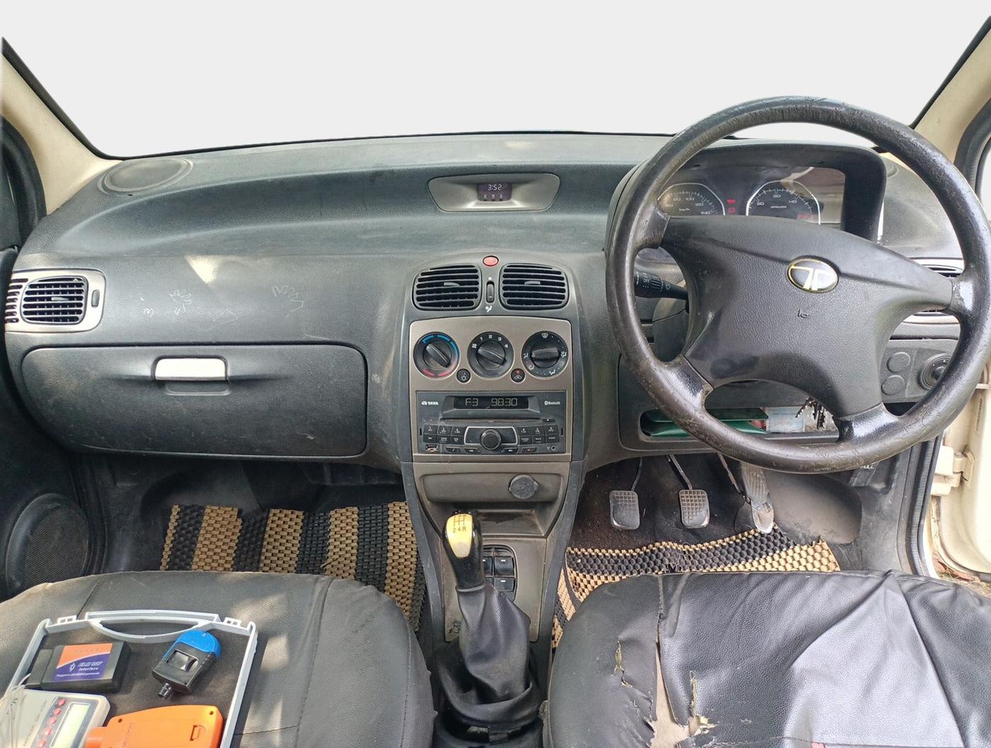 2014 Tata Indigo ECS LX TDI, Diesel, Manual, 1,46,800 km, interior