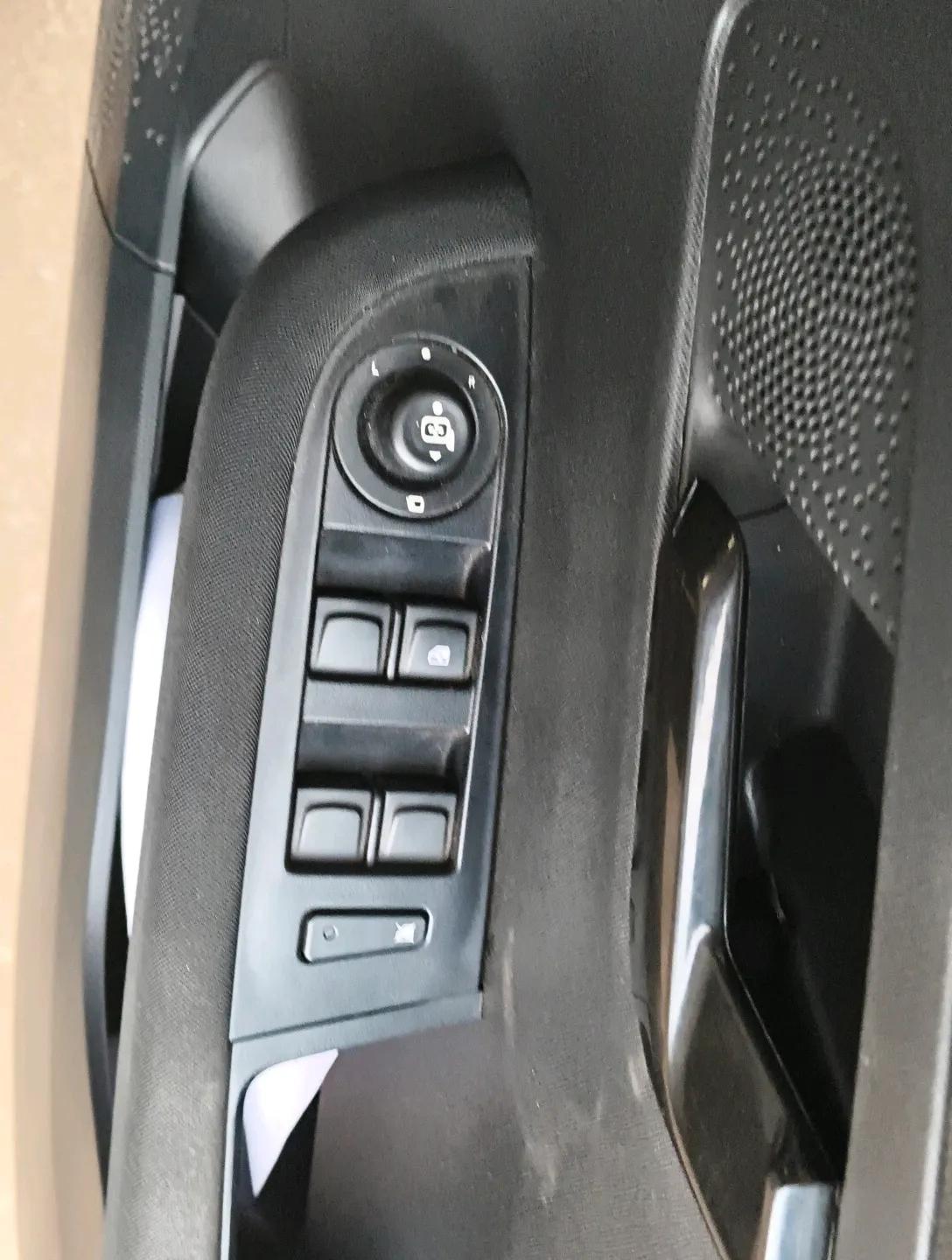 2023 Tata ALTROZ  XZA Plus Sunroof Dark Edition, Petrol, Automatic, 20,000 km, interior