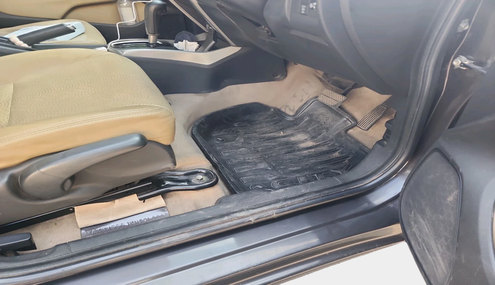 2019 Honda City 1.5L I-VTEC ZX CVT, Petrol, Automatic, 1,14,613 km, interior