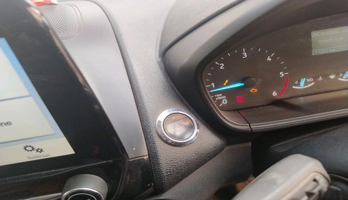 2018 Ford Ecosport TITANIUM 1.5L DIESEL, Diesel, Manual, 2,11,083 km, interior