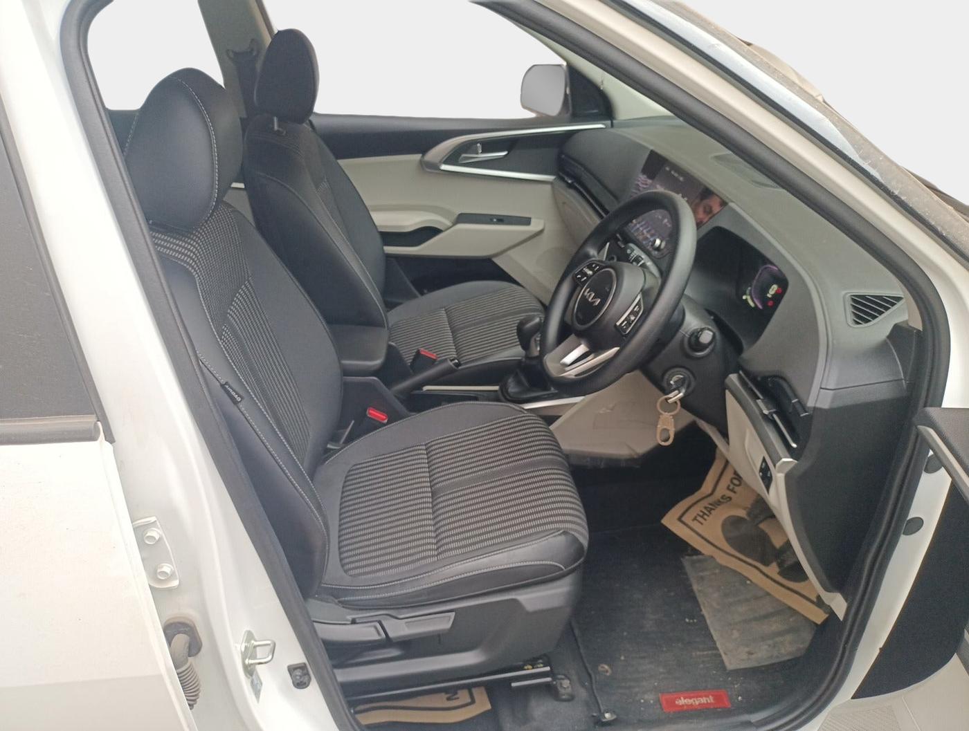 2023 KIA CARENS PRESTIGE 1.5 PETROL 7 STR, Petrol, Manual, 6,541 km, interior
