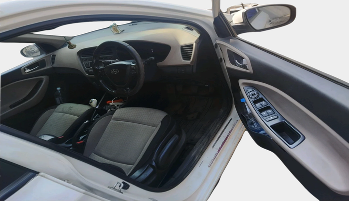 2015 Hyundai Elite i20 ASTA 1.2, Petrol, Manual, 1,45,107 km, interior