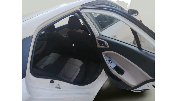 2015 Hyundai Elite i20 ASTA 1.2, Petrol, Manual, 1,45,107 km, interior