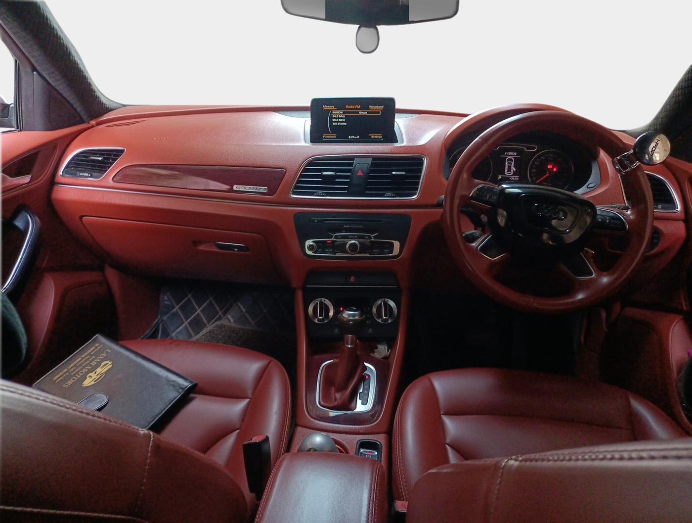 2014 Audi Q3 2.0 TDI, Diesel, Automatic, 1,16,828 km, interior