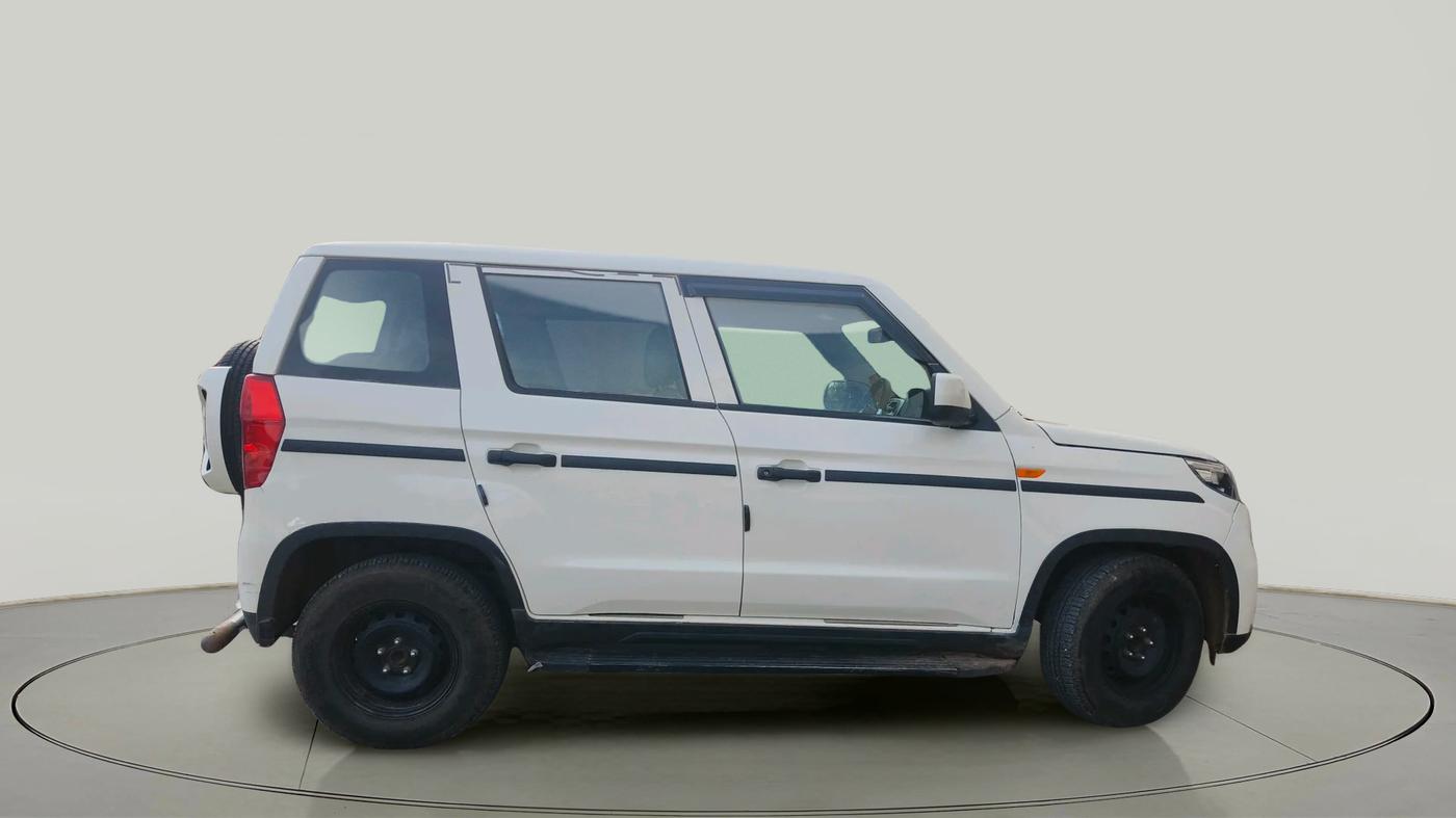 2023 Mahindra BOLERO NEO N 8, Diesel, Manual, 28,414 km, exterior