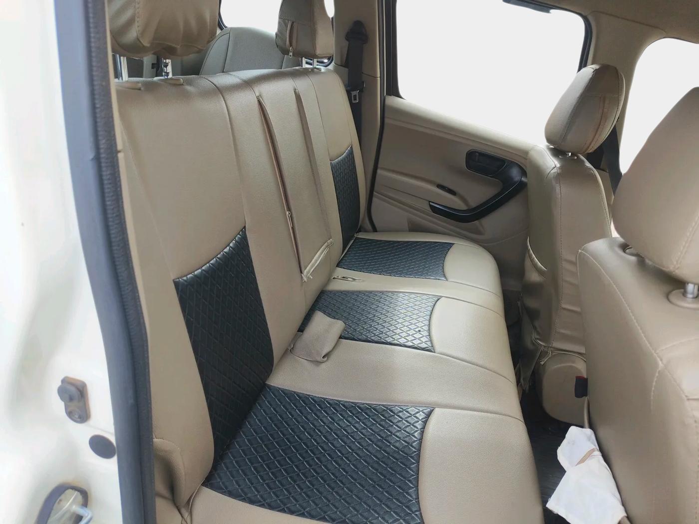 2023 Mahindra BOLERO NEO N 8, Diesel, Manual, 28,414 km, interior