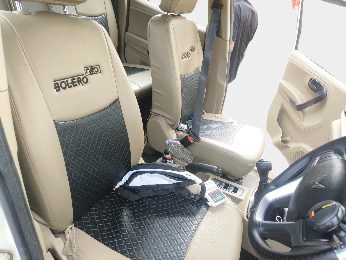 2023 Mahindra BOLERO NEO N 8, Diesel, Manual, 28,414 km, interior