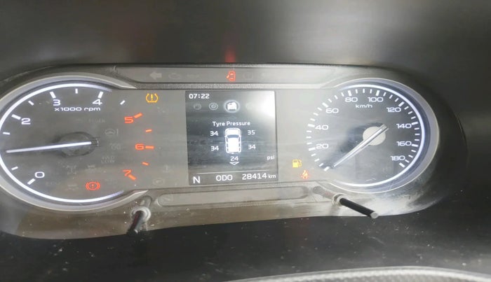 2023 Mahindra BOLERO NEO N 8, Diesel, Manual, 28,414 km, interior