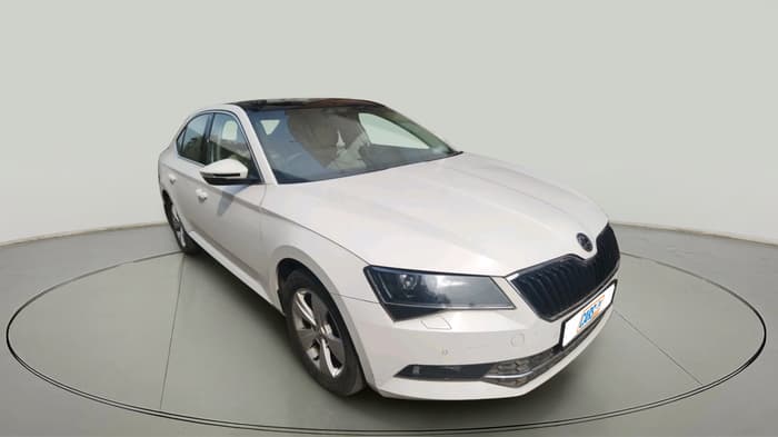 2018 Skoda Superb STYLE 1.8 TSI AT, Petrol, Automatic, 1,01,650 km, exterior