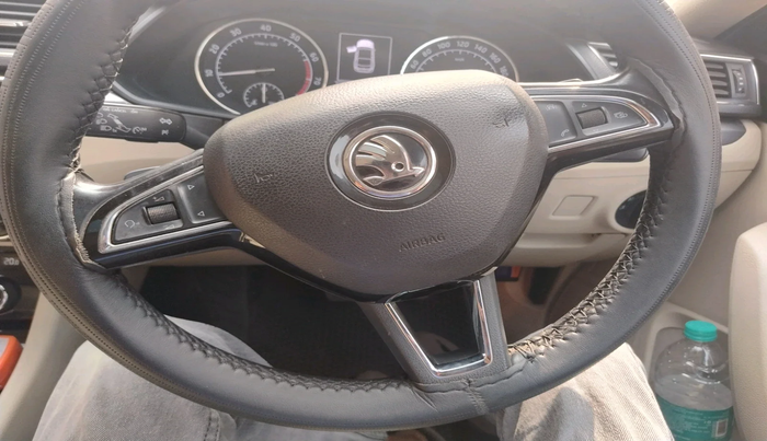 2018 Skoda Superb STYLE 1.8 TSI AT, Petrol, Automatic, 99,892 km, interior