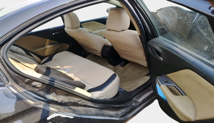 2016 Honda City 1.5L I-VTEC VX, Petrol, Manual, 1,03,957 km, interior