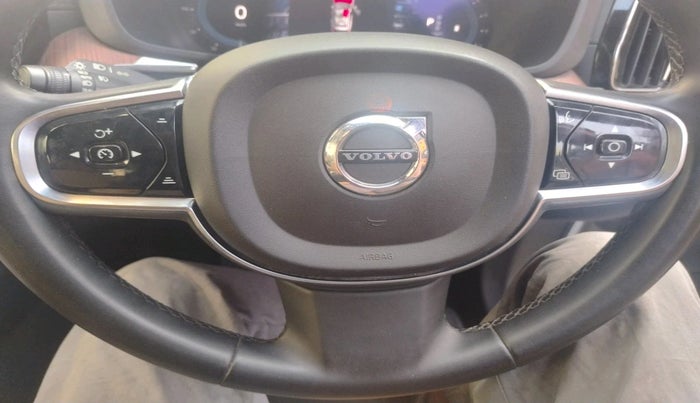 2023 Volvo XC 60 B5 ULTIMATE, Petrol, Automatic, 61,811 km, interior