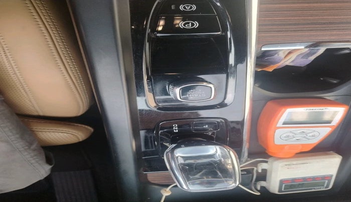 2023 Volvo XC 60 B5 ULTIMATE, Petrol, Automatic, 61,811 km, interior