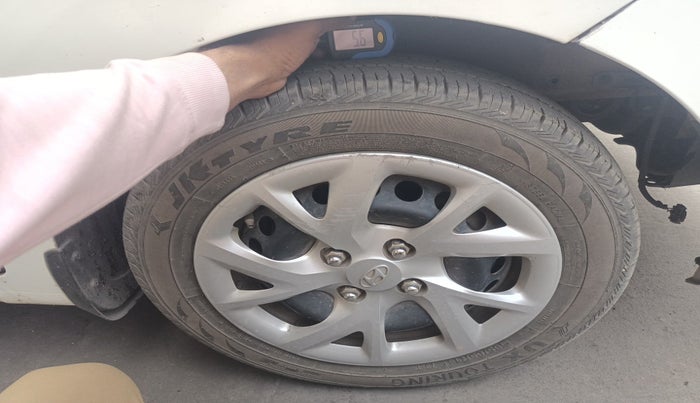 2017 Hyundai Grand i10 SPORTZ 1.2 KAPPA VTVT, Petrol, Manual, 81,163 km, tyre