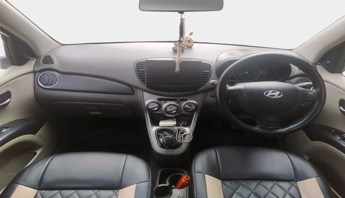 2014 Hyundai i10 SPORTZ 1.1, Petrol, Manual, 92,579 km, interior