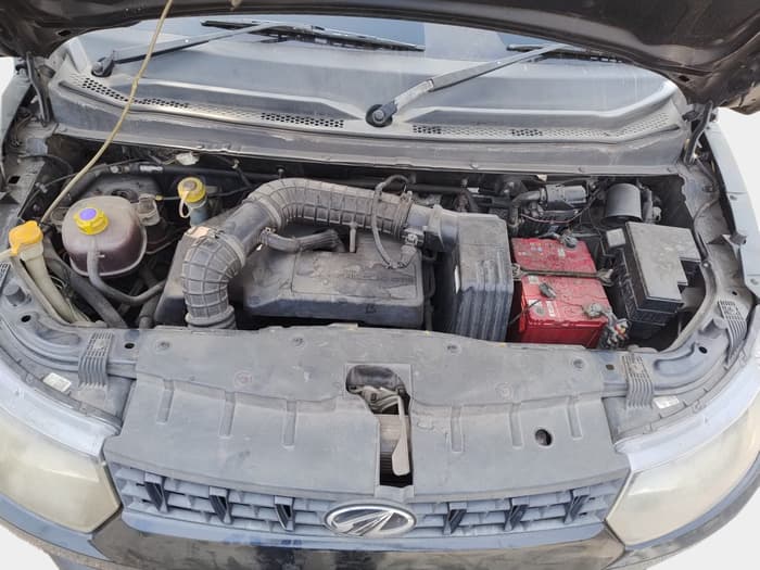 2016 Mahindra Kuv100 K4 D 6 STR, Diesel, Manual, 1,11,468 km, exterior