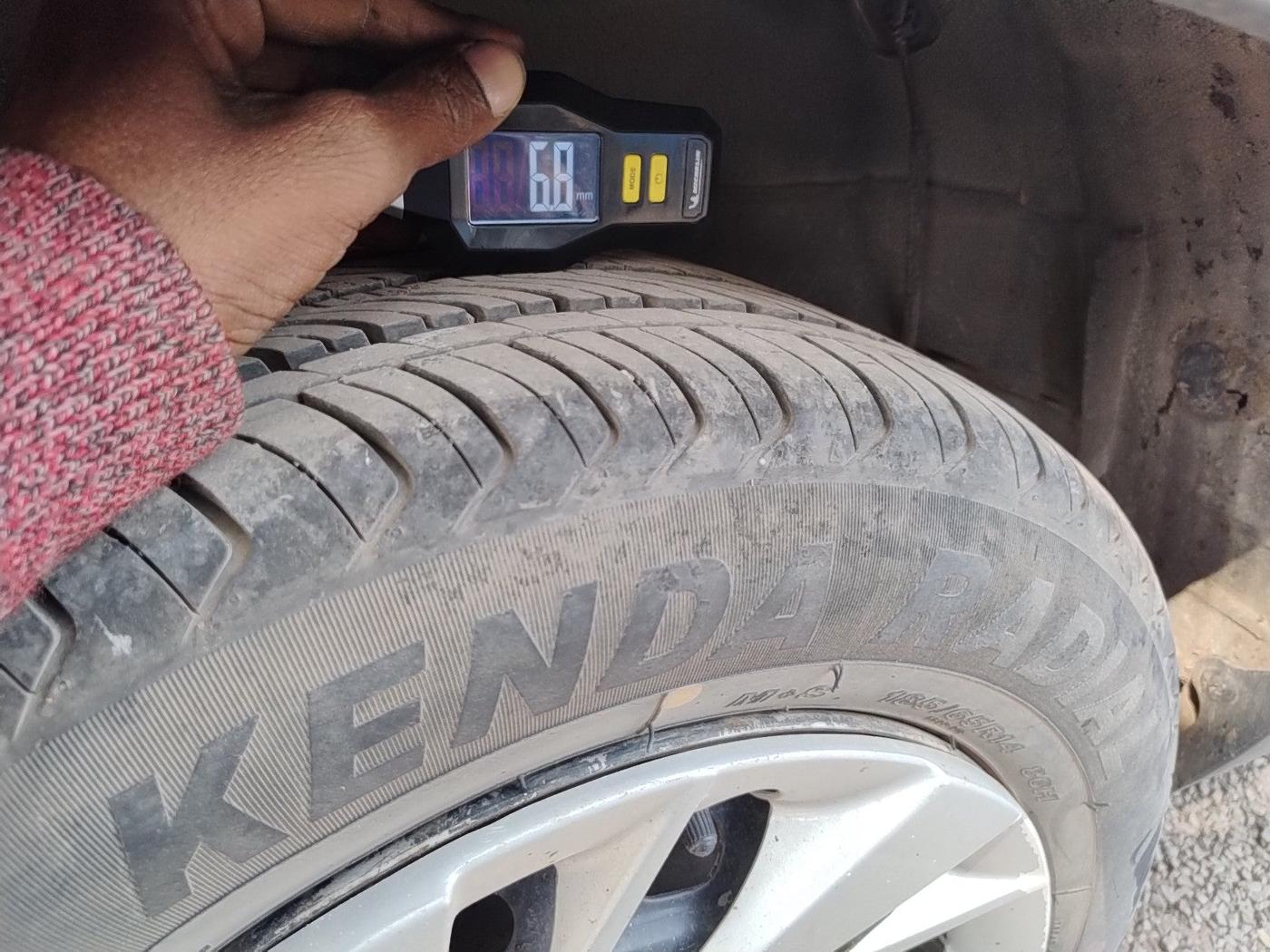 2016 Mahindra Kuv100 K4 D 6 STR, Diesel, Manual, 1,11,468 km, tyre