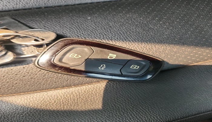 2019 Tata Harrier XZ 2.0L, Diesel, Manual, 62,219 km, interior