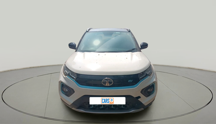 2022 Tata NEXON EV XZ PLUS LUX, Electric, Automatic, 64,969 km, exterior