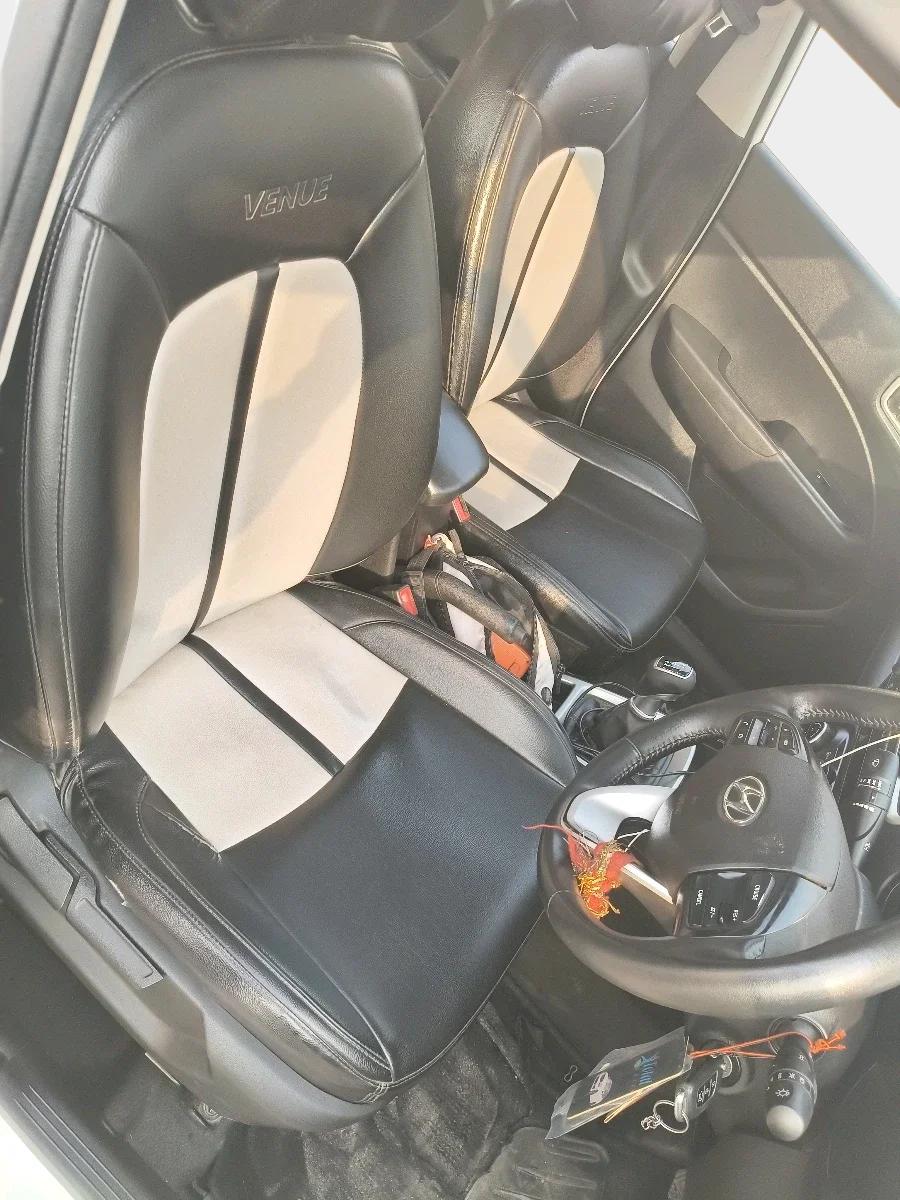 2020 Hyundai VENUE SX 1.4 CRDI, Diesel, Manual, 1,90,012 km, interior