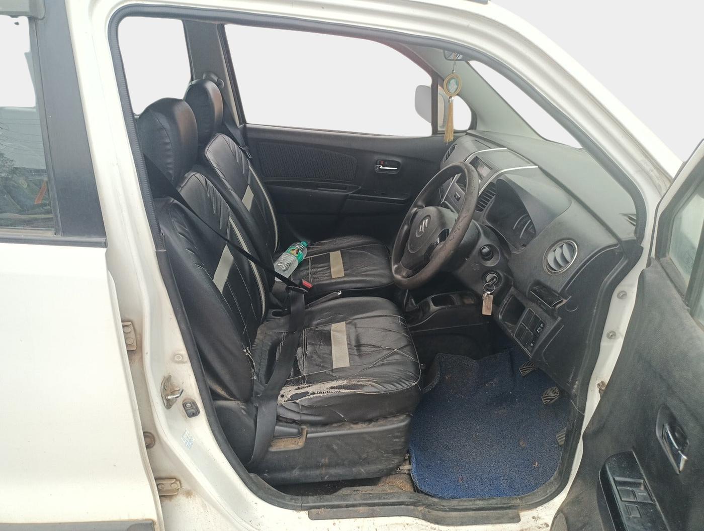 2014 Maruti Wagon R Stingray LXI, Petrol, Manual, 1,18,415 km, interior