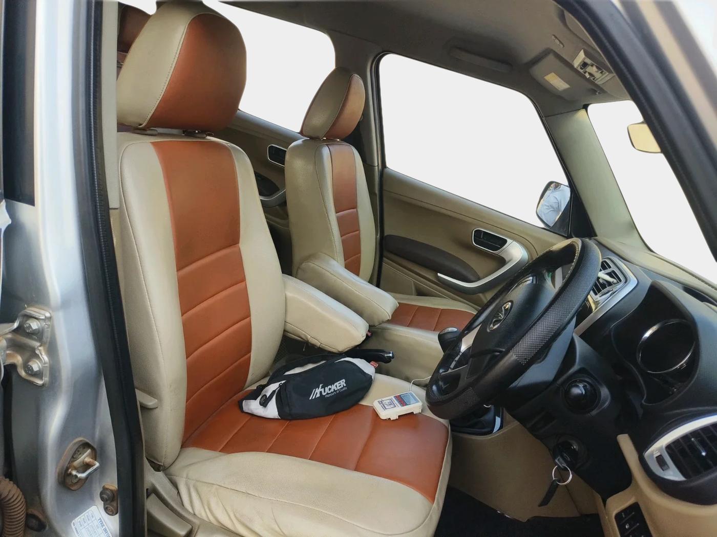 2015 Mahindra TUV300 T8, Diesel, Manual, 1,45,929 km, interior