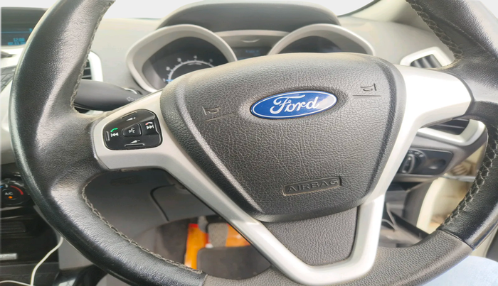 2013 Ford Ecosport TITANIUM 1.0L ECOBOOST, Petrol, Manual, 1,08,338 km, interior