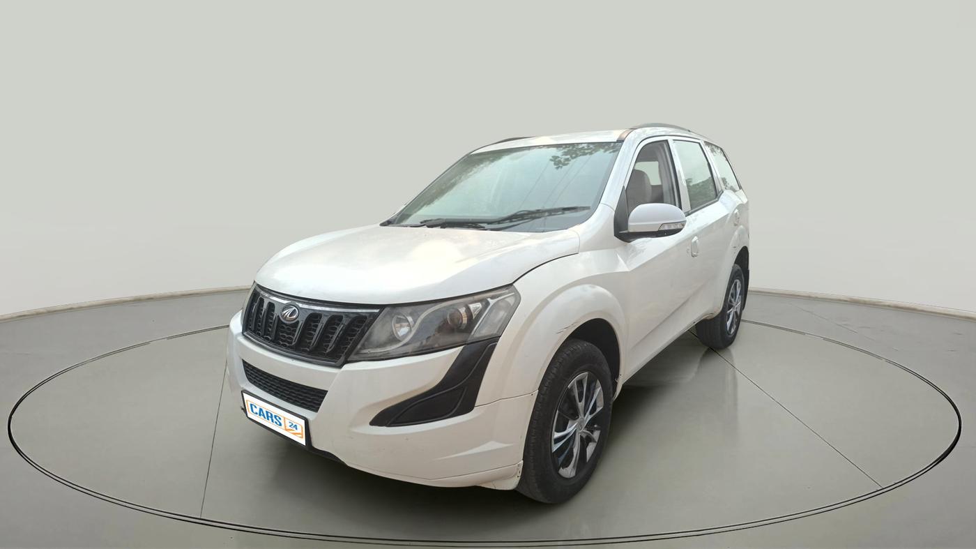 2017 Mahindra XUV500 W4, Diesel, Manual, 1,36,112 km, exterior