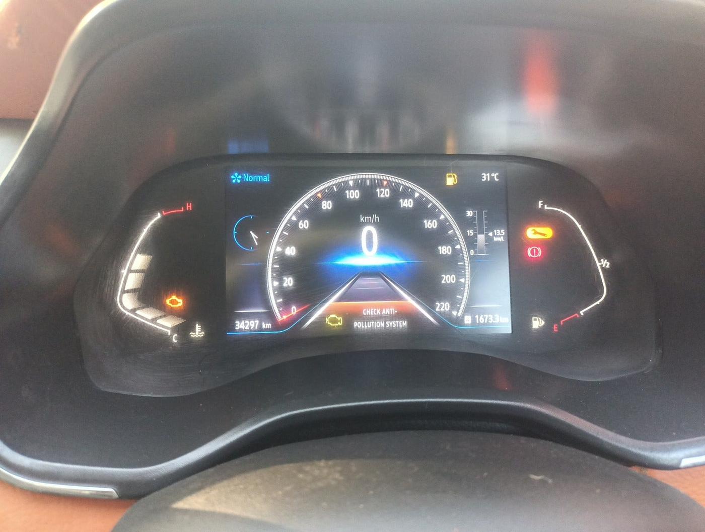 2022 Renault Kiger RXZ MT, Petrol, Manual, 34,297 km, interior