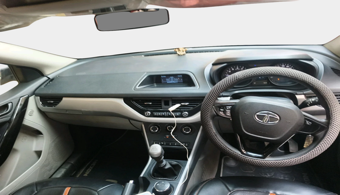 2018 Tata NEXON XM PETROL, Petrol, Manual, 34,585 km, interior