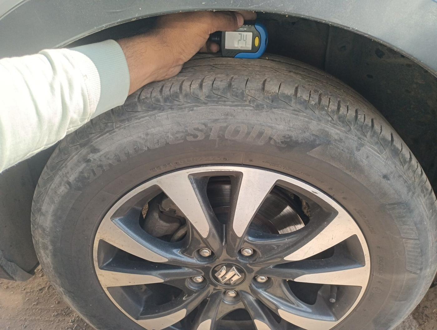 2019 Maruti S Cross DELTA 1.3, Diesel, Manual, 1,77,465 km, tyre