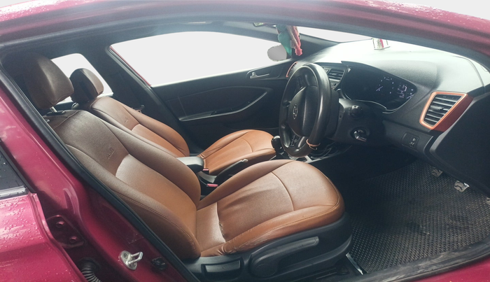 2016 Hyundai i20 Active 1.2 S, Petrol, Manual, 1,35,675 km, interior