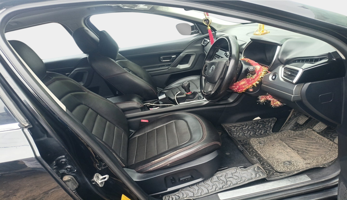 2020 Tata Harrier XZ PLUS 2.0L DARK EDITION, Diesel, Manual, 91,776 km, interior