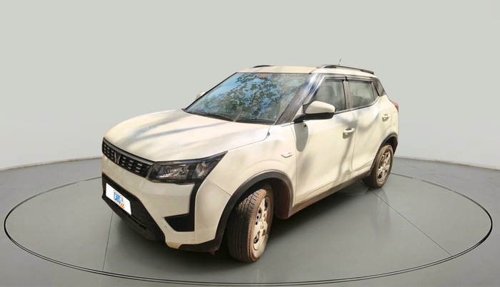 2023 Mahindra XUV300 W6 1.2 PETROL, Petrol, Manual, 22,768 km, exterior