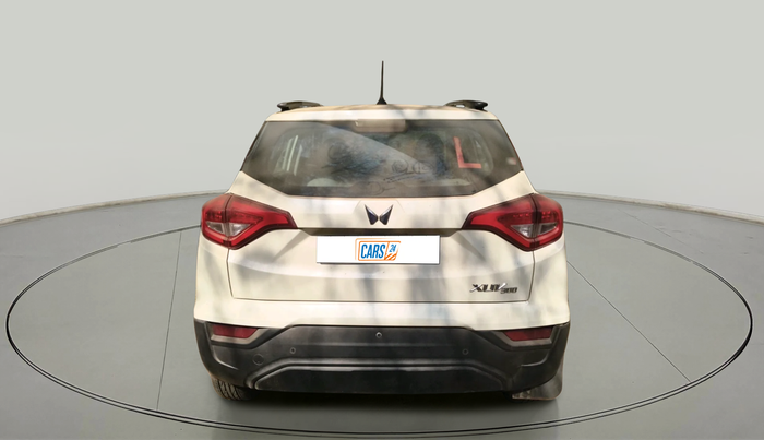 2023 Mahindra XUV300 W6 1.2 PETROL, Petrol, Manual, 22,768 km, exterior