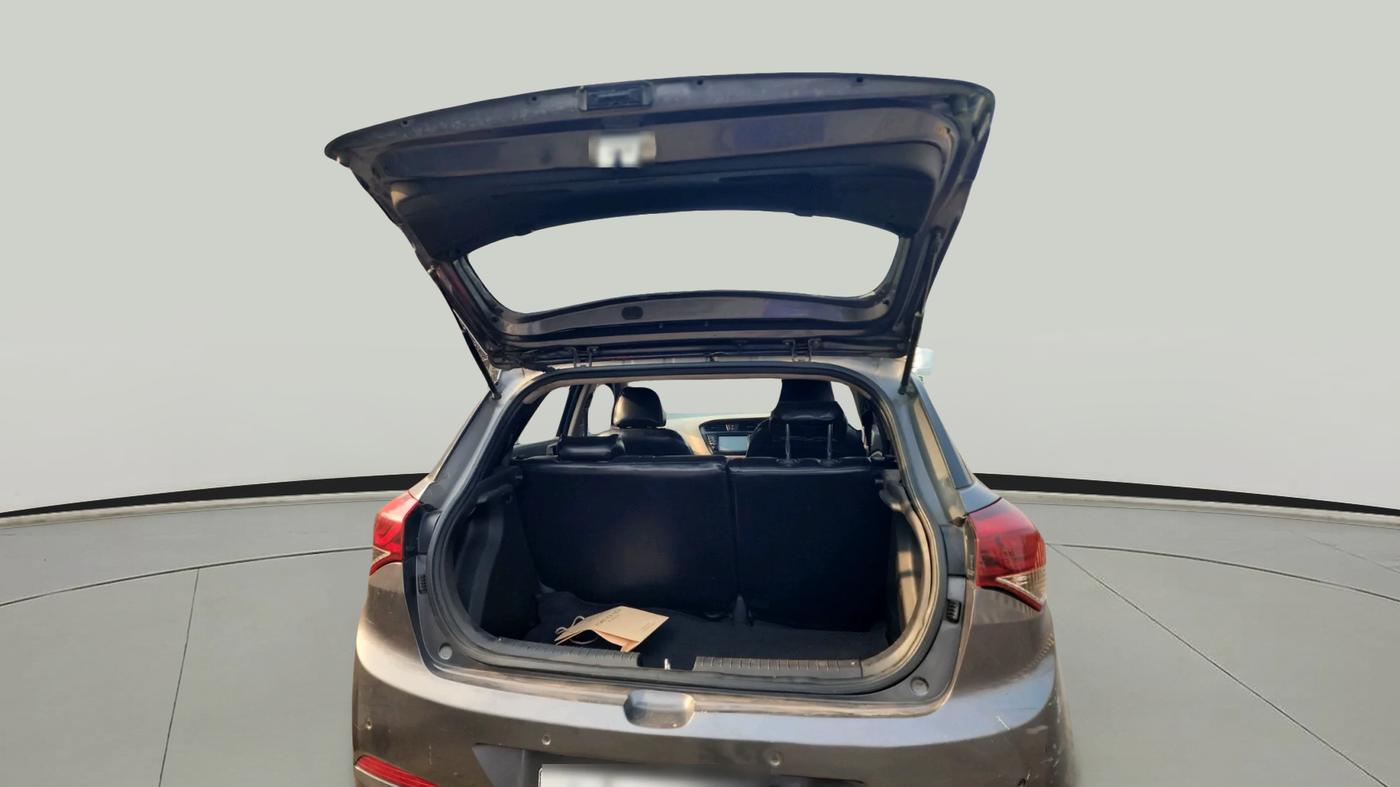 2017 Hyundai Elite i20 ASTA 1.4 CRDI (O), Diesel, Manual, 1,35,875 km, exterior